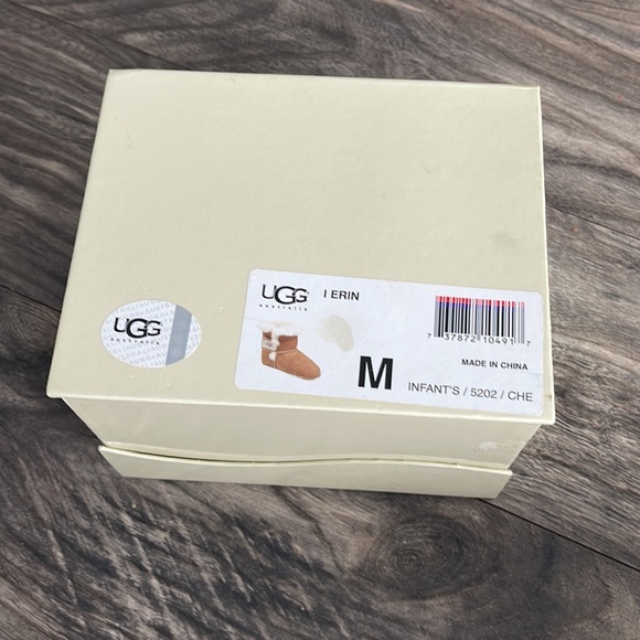 Infant UGG 🌰 chestnut ❤️ - Picture 8 of 8